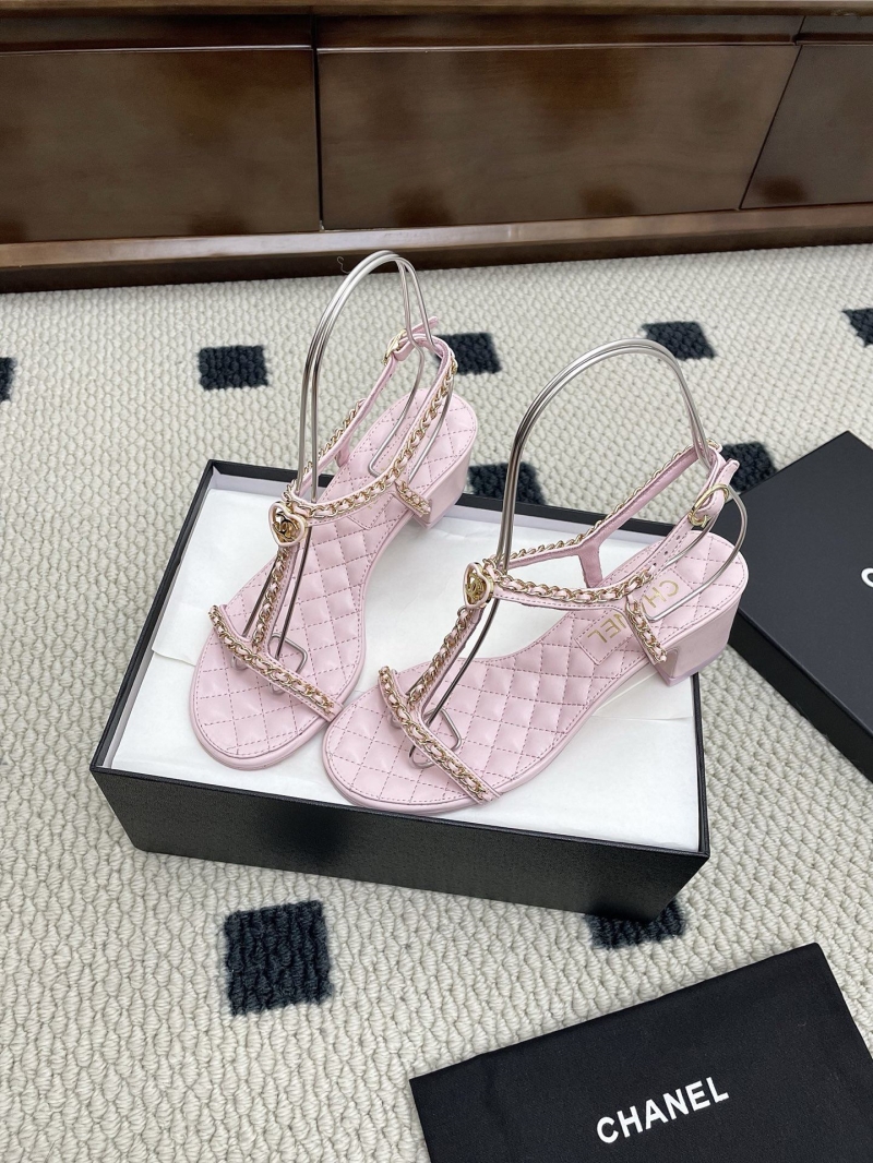 Ch**el slippers